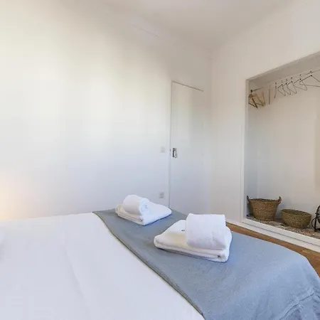 Abrotea Apartment *